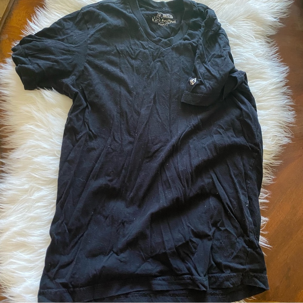 Volcom Black V-Neck T-Shirt Size Small